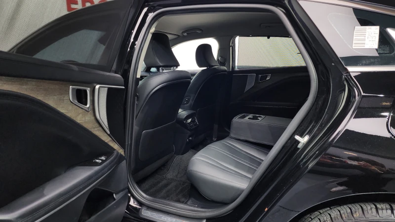 Kia K8 HYBRID NOBLESSE , снимка 10 - Автомобили и джипове - 52547343