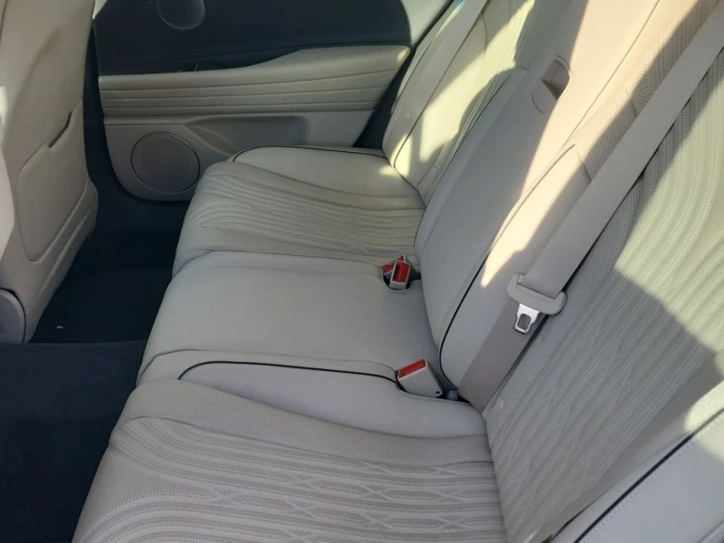 Genesis G80 * PRESTIGE 3.5T 4D SEDAN AWD * CARFAX * ЦЕНА ДО БГ, снимка 12 - Автомобили и джипове - 53021945