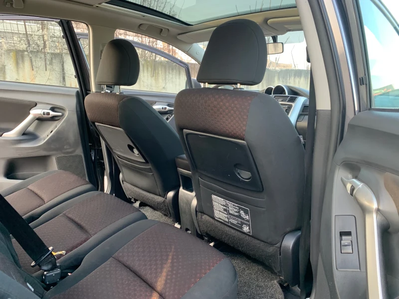 Toyota Verso 1.8-EURO5-КАМЕРА-ПАНОРАМА-1Г-ГАРАНЦИЯ, снимка 11 - Автомобили и джипове - 53159678