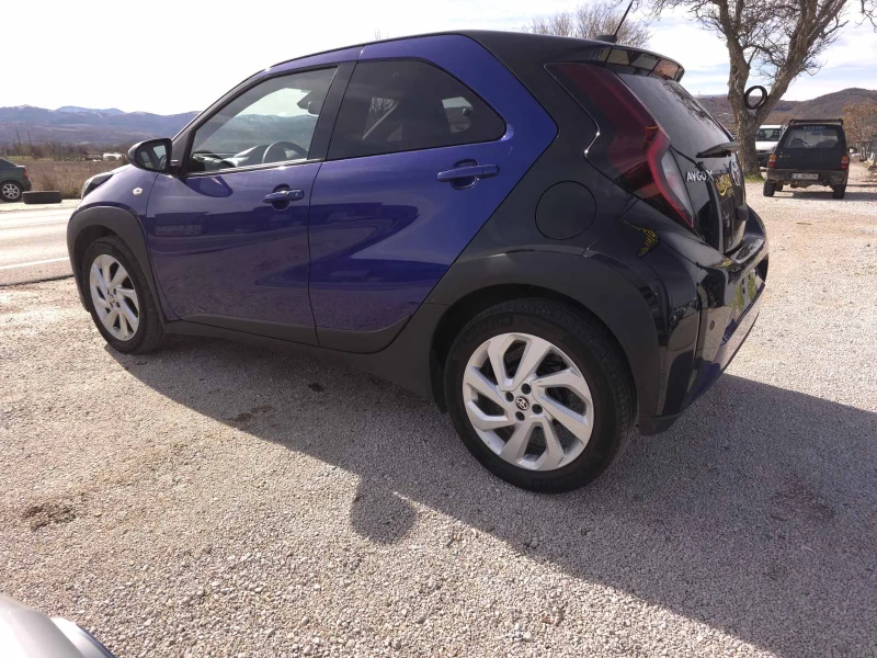 Toyota Aygo X, снимка 8 - Автомобили и джипове - 53535223