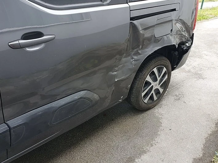 Citroen Berlingo 1.5 BlueHdi XL / Head-up / Navy / 130kc EVR6 | Mobile.bg   11