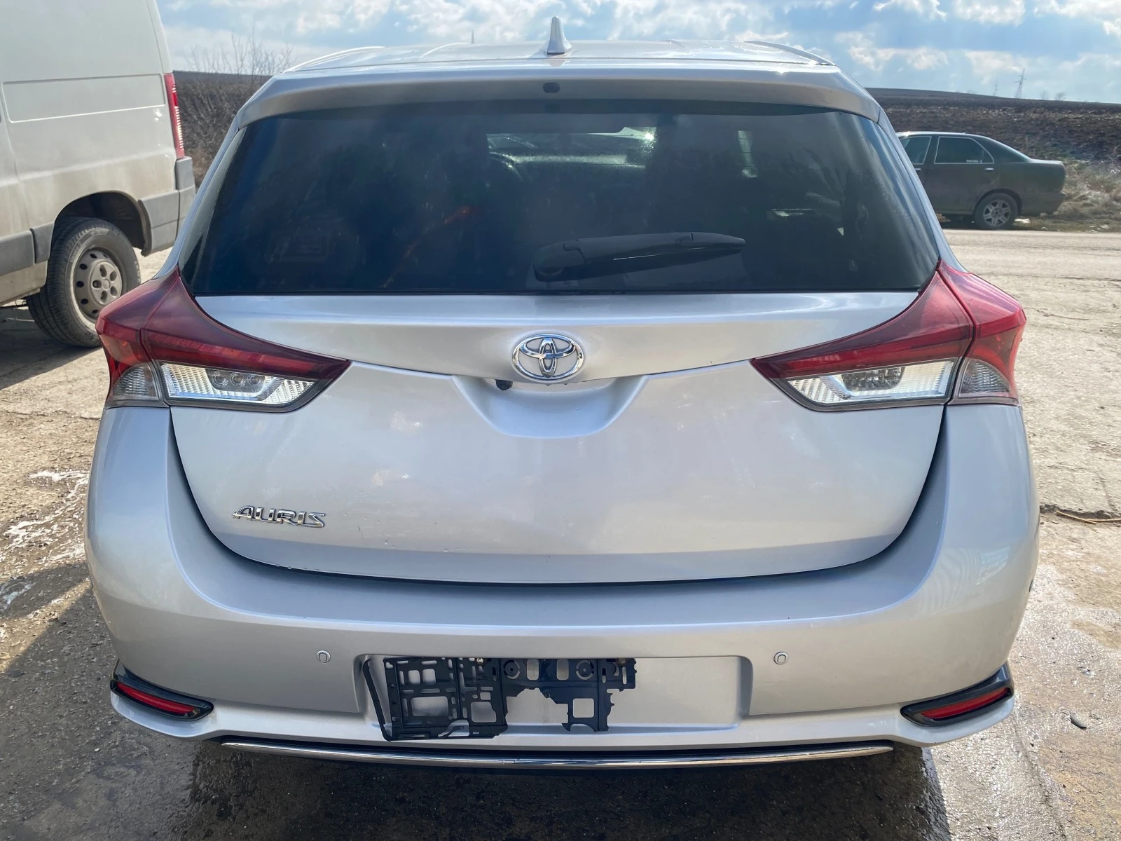 Toyota Auris 1.6 VVT-i - изображение 4