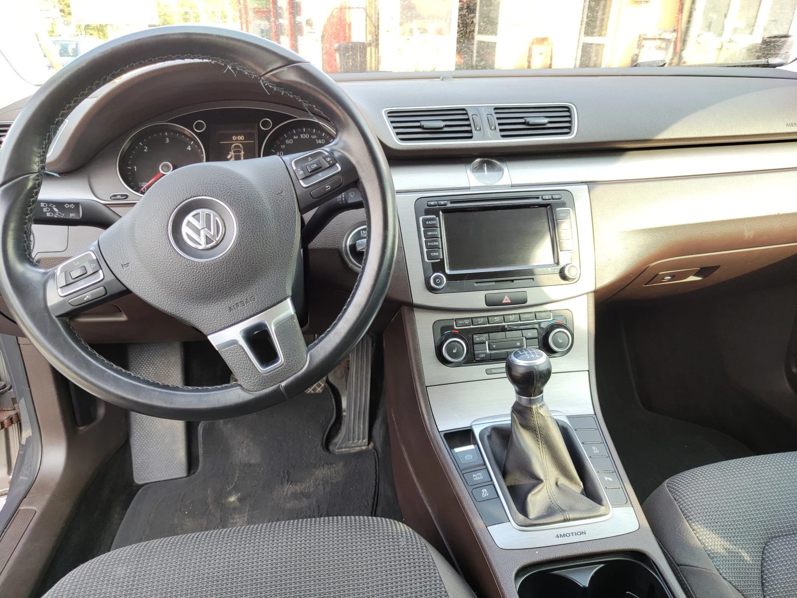 VW Passat  - изображение 10