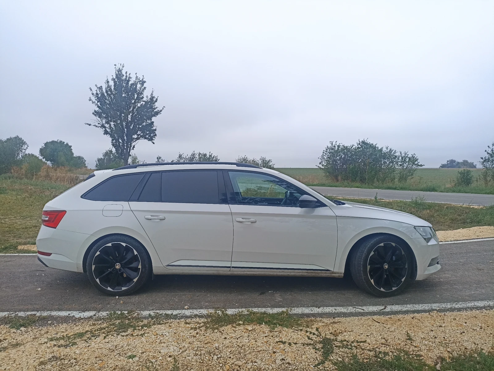 Skoda Superb 2.0 TDI - изображение 4