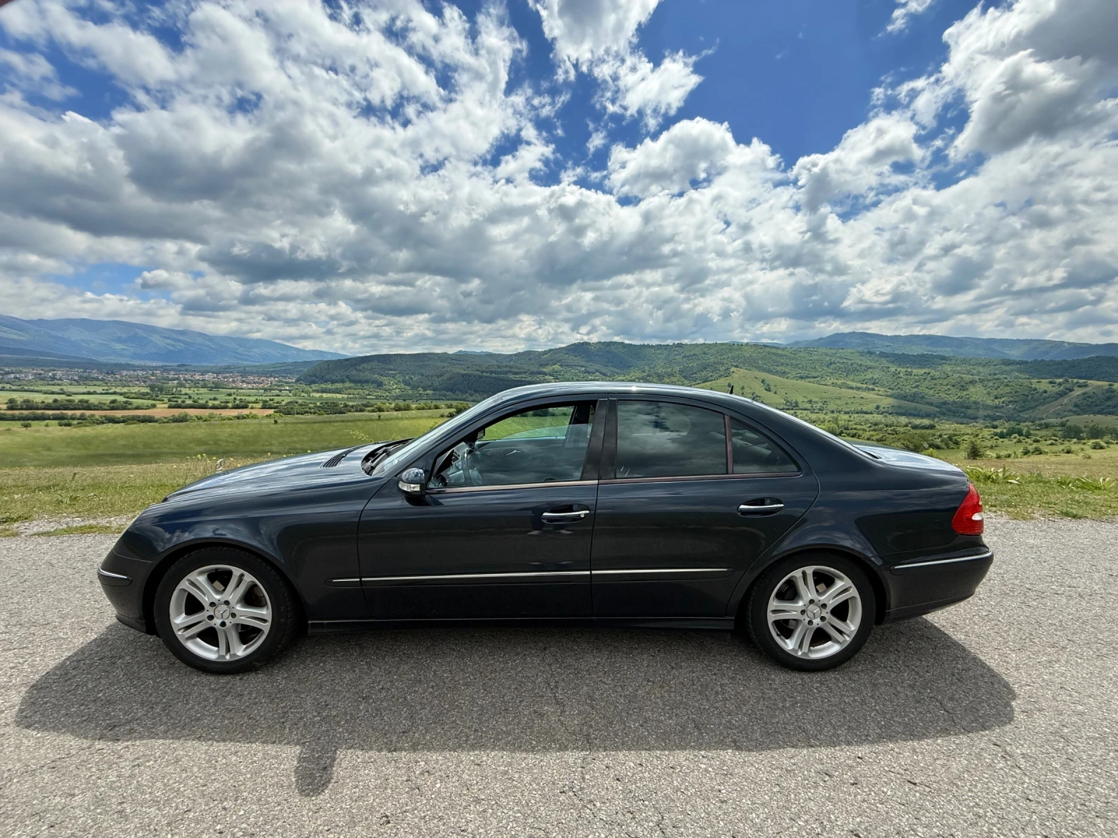 Mercedes-Benz E 320  - изображение 3