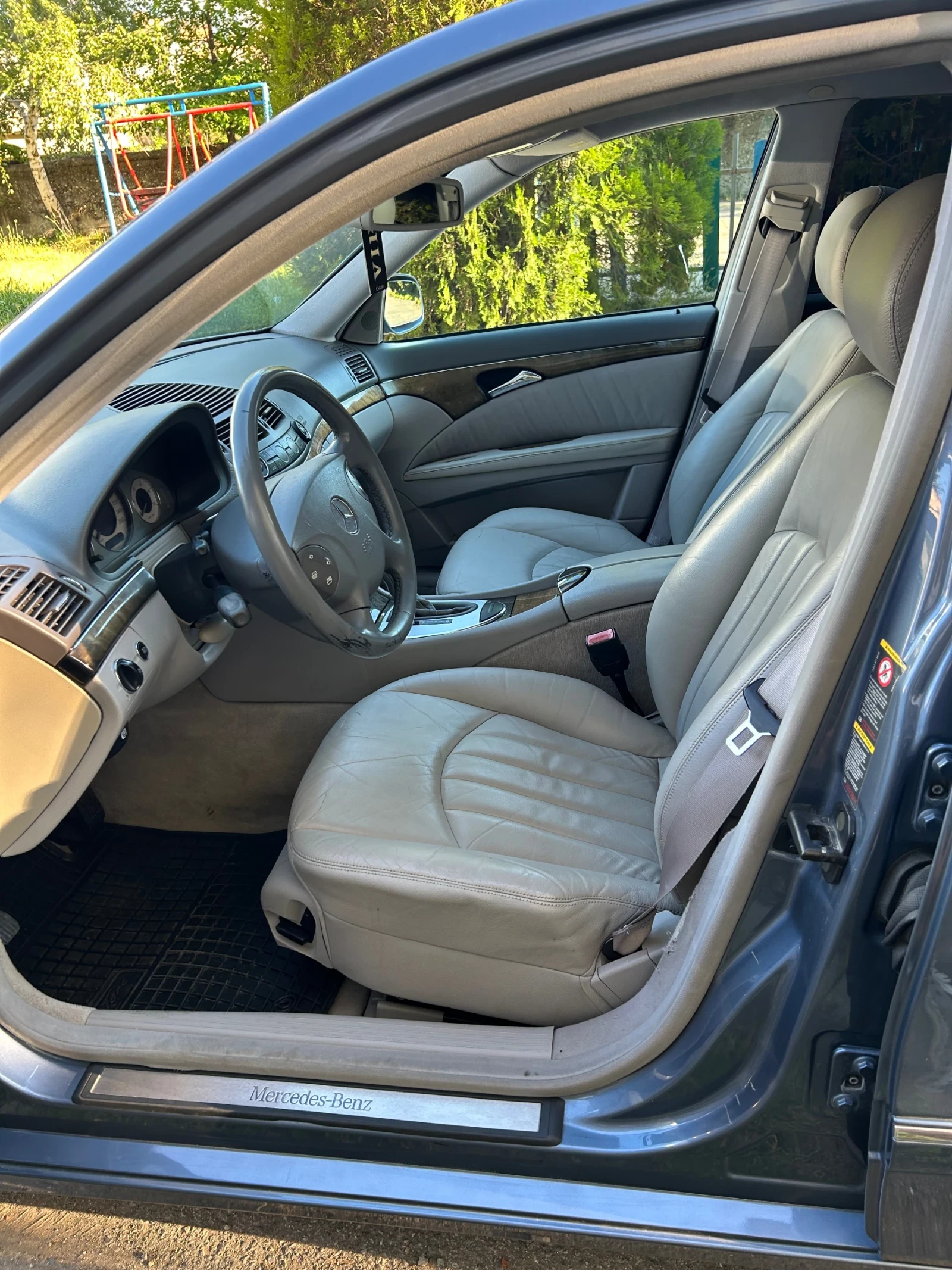 Mercedes-Benz E 270 2.7 - изображение 9