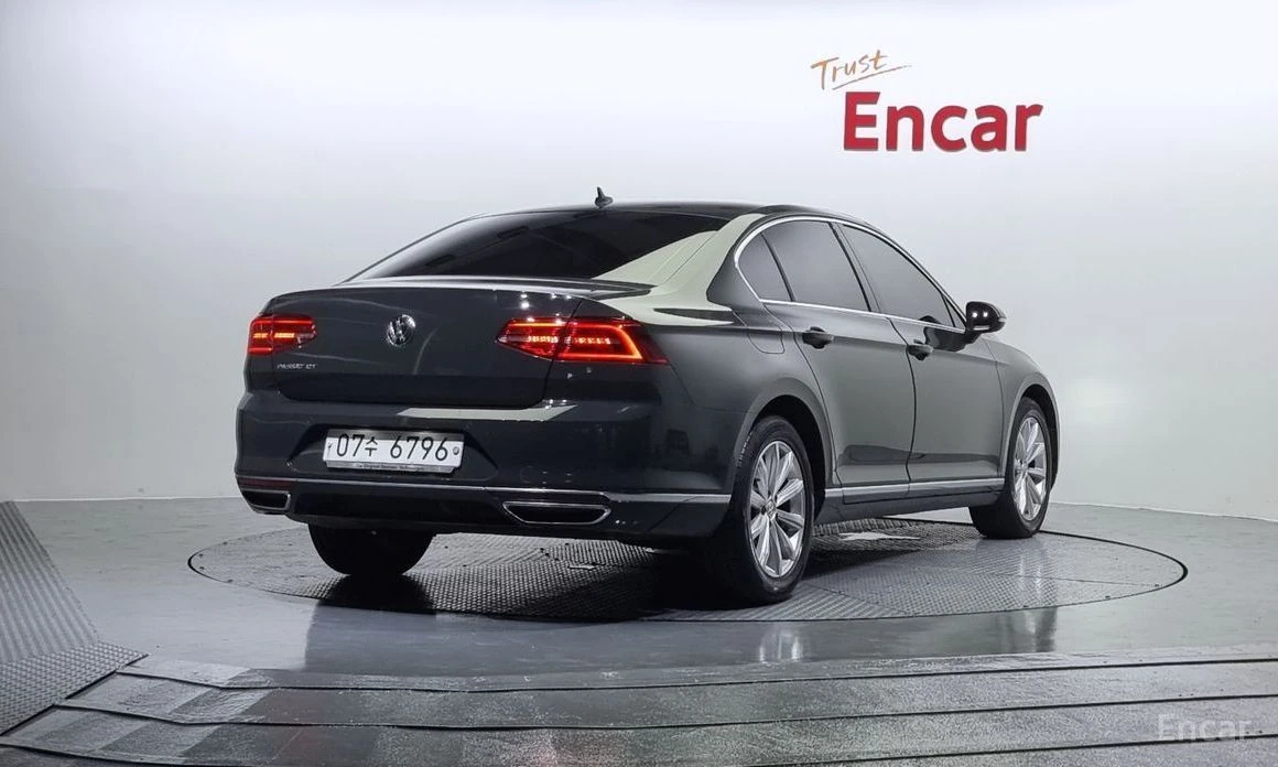VW Passat  - изображение 2