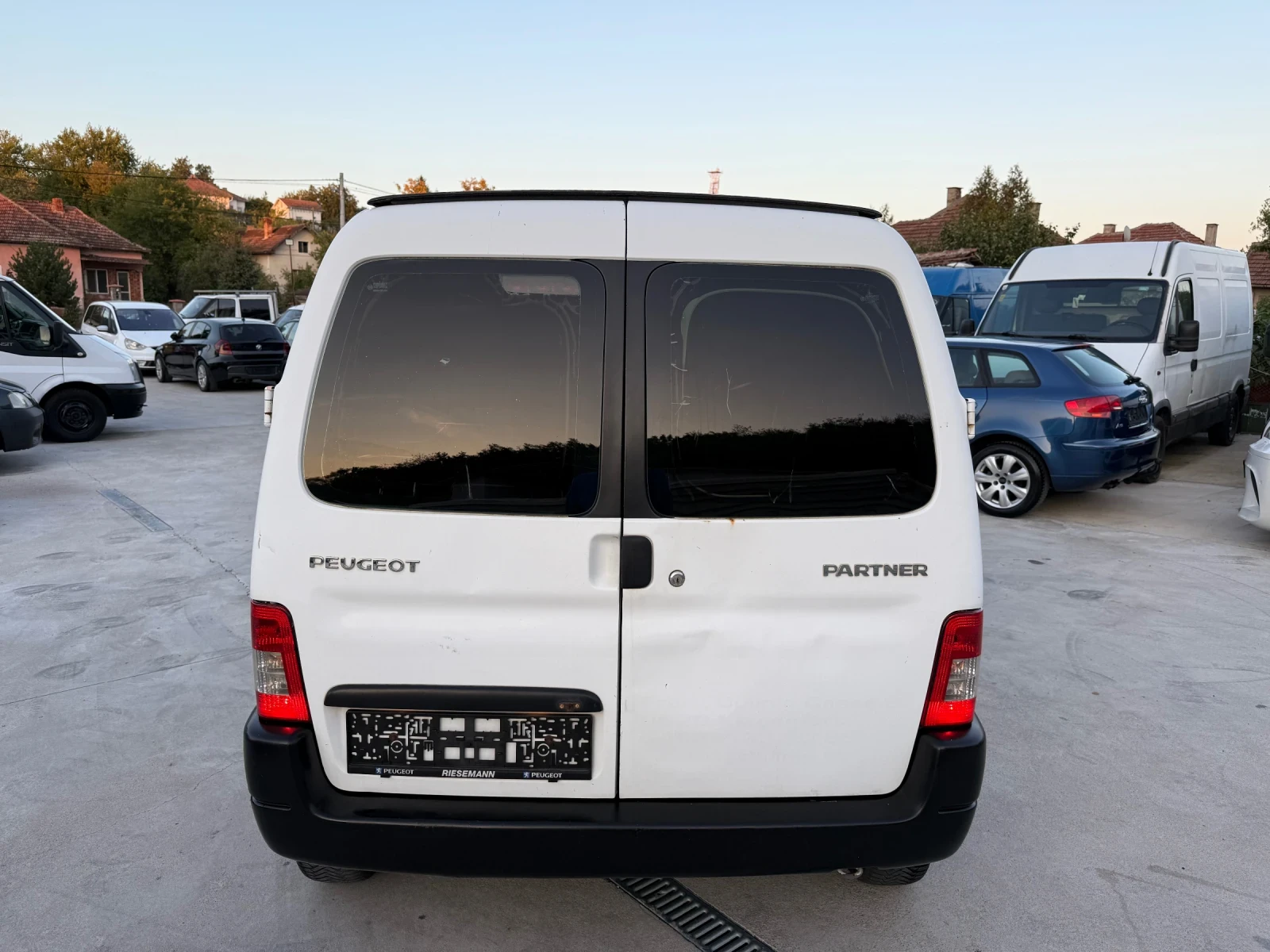 Peugeot Partner 1.6HDI 2008 ГОДИНА - изображение 6