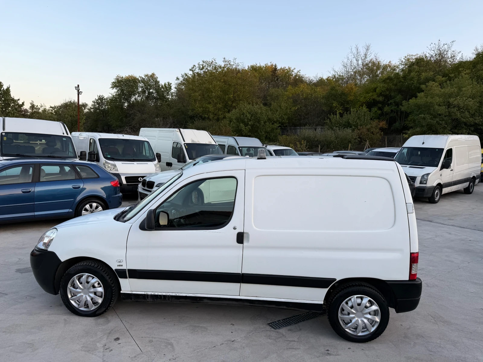 Peugeot Partner 1.6HDI 2008 ГОДИНА - изображение 8