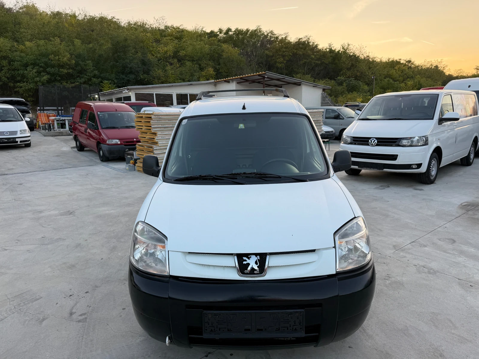 Peugeot Partner 1.6HDI 2008 ГОДИНА - изображение 2