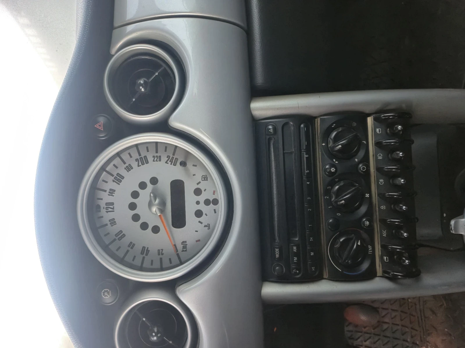 Mini Cooper 1.6 116hp - изображение 7