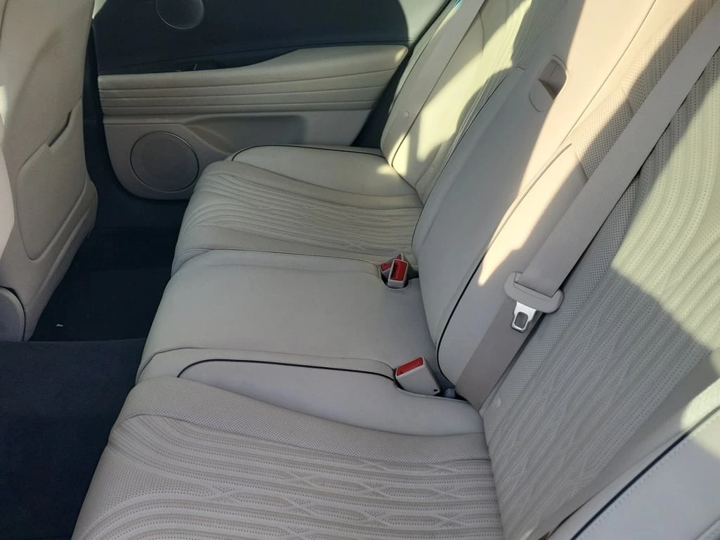 Genesis G80 * PRESTIGE 3.5T 4D SEDAN AWD * CARFAX * ���� �� �� | Mobile.bg � ����������� 12