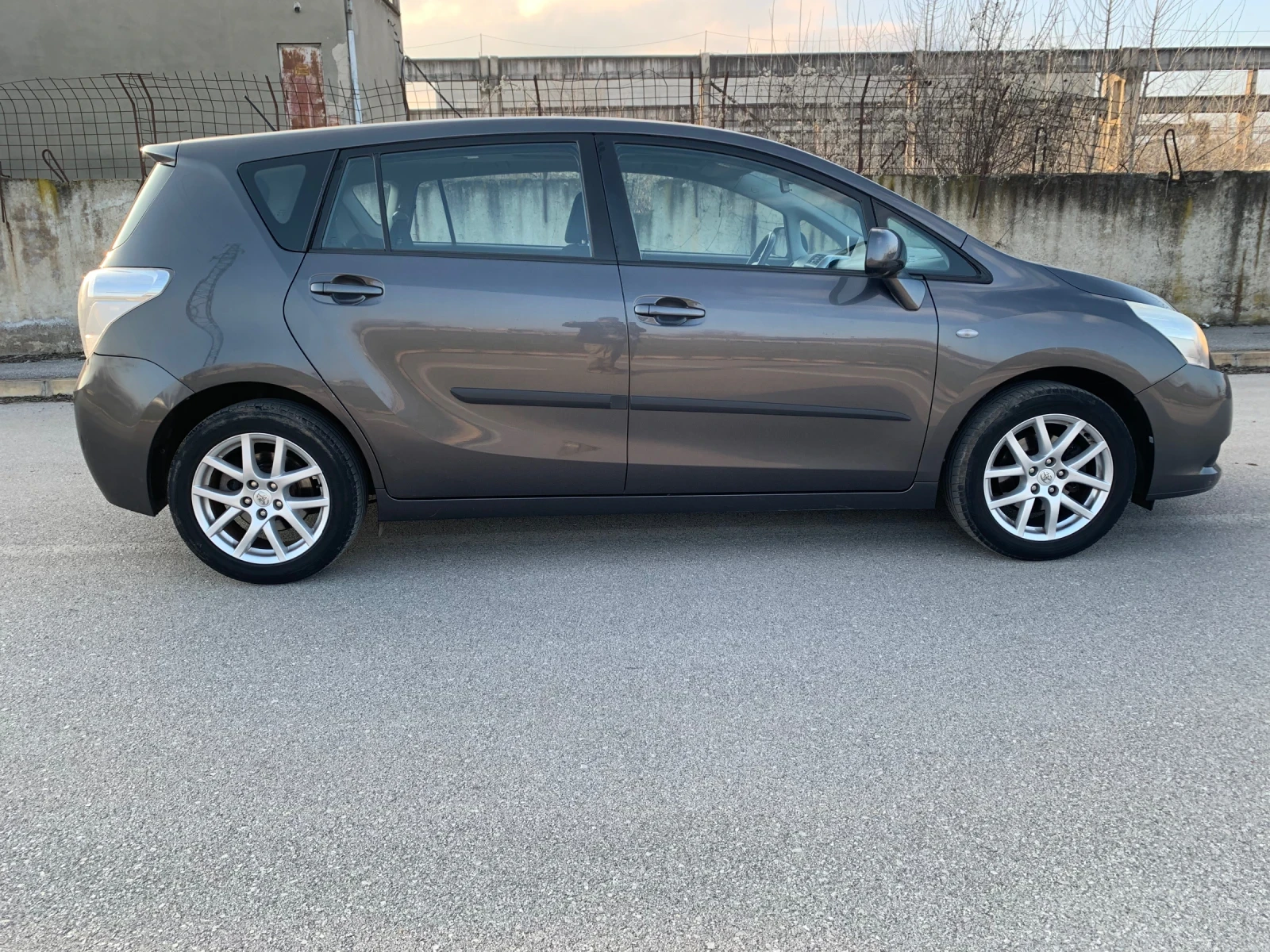 Toyota Verso 1.8-EURO5-������-��������-1�-�������� | Mobile.bg � ����������� 6