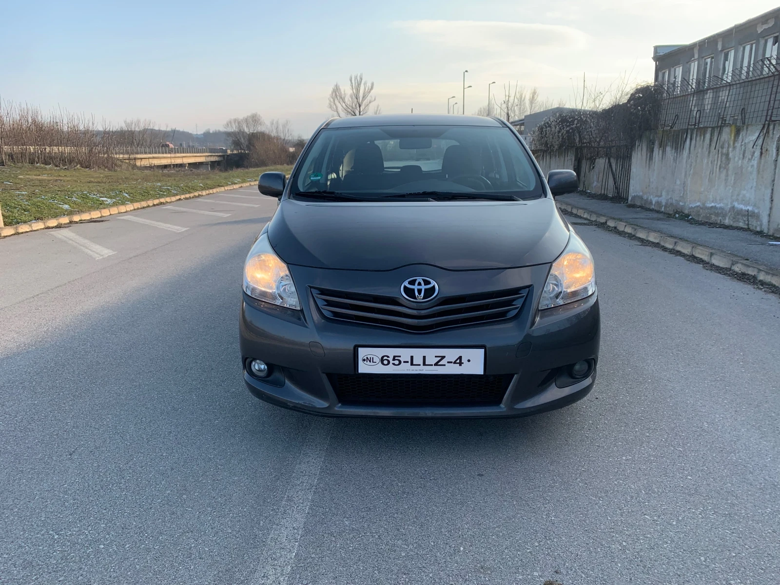 Toyota Verso 1.8-EURO5-������-��������-1�-�������� | Mobile.bg � ����������� 7