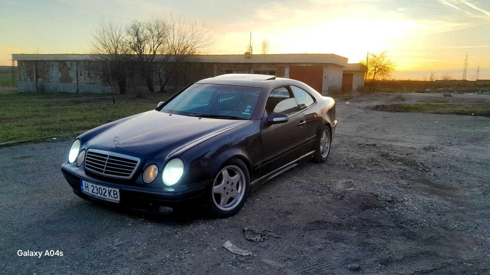 Mercedes-Benz CLK 200 avangard, снимка 4 - Автомобили и джипове - 53765395