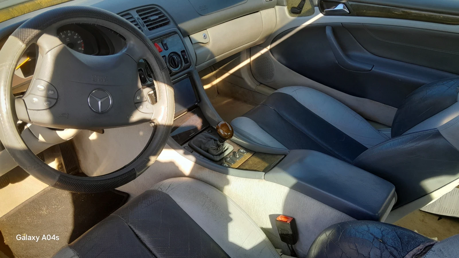 Mercedes-Benz CLK 200 avangard, снимка 7 - Автомобили и джипове - 53765395