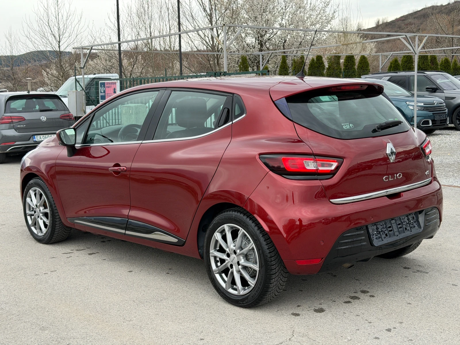 Renault Clio 1.5 DCI, снимка 5 - Автомобили и джипове - 54137373