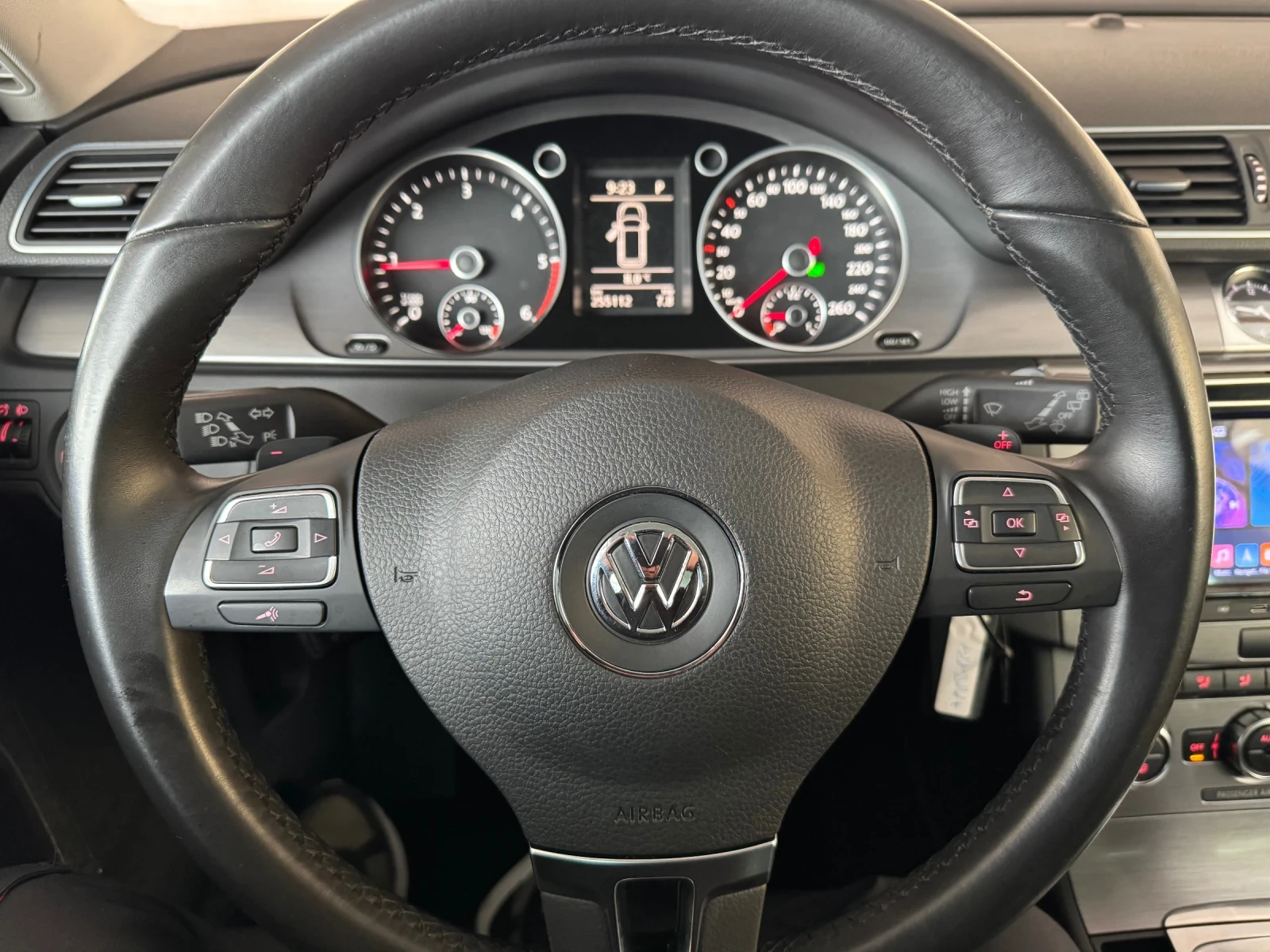 VW Passat 2, 0 TDi* R line* AUTOMATIC* НОВ* EURO 5, снимка 11 - Автомобили и джипове - 54146287