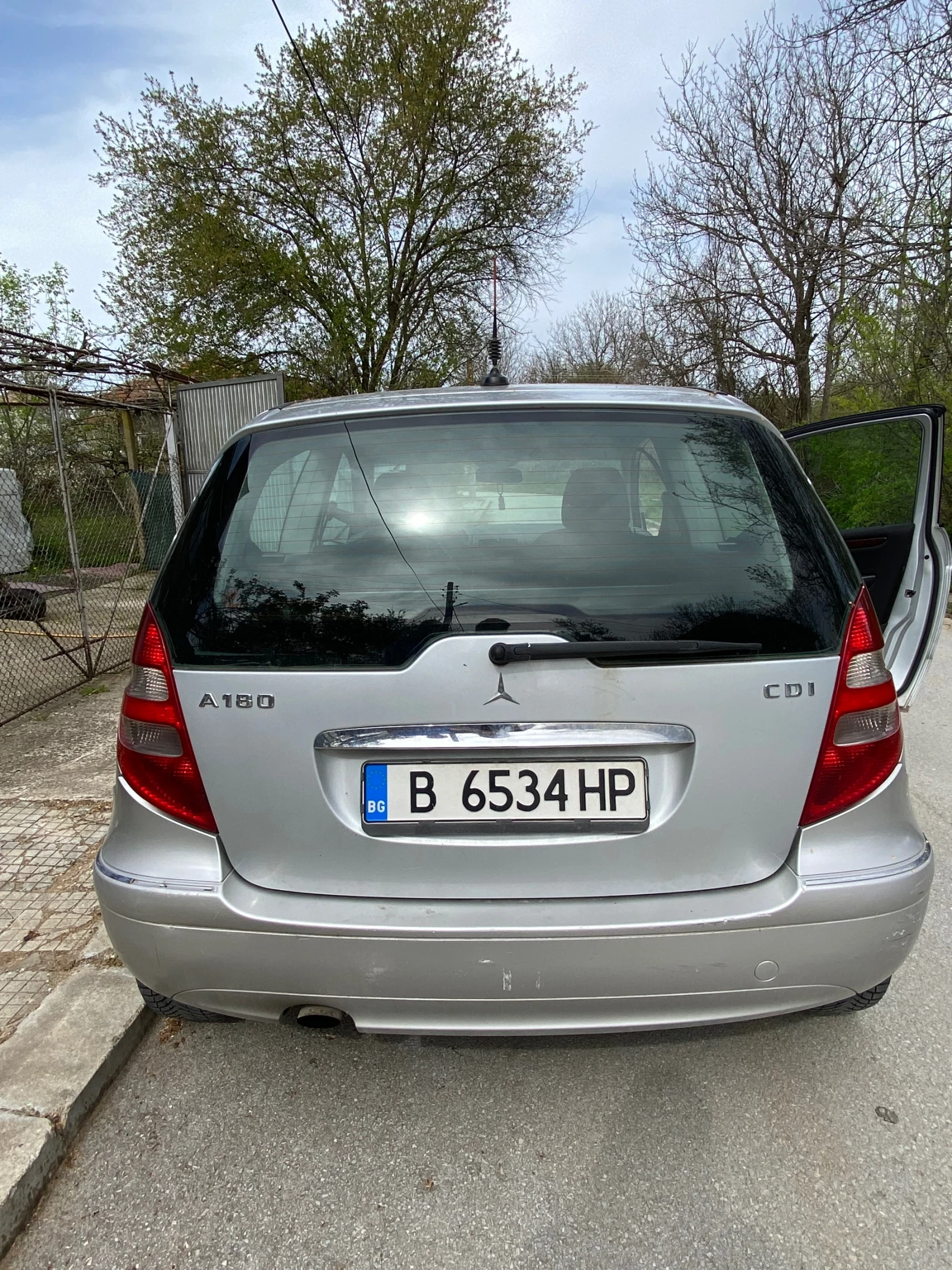 Mercedes-Benz A 180 CDI, снимка 4 - Автомобили и джипове - 54195196