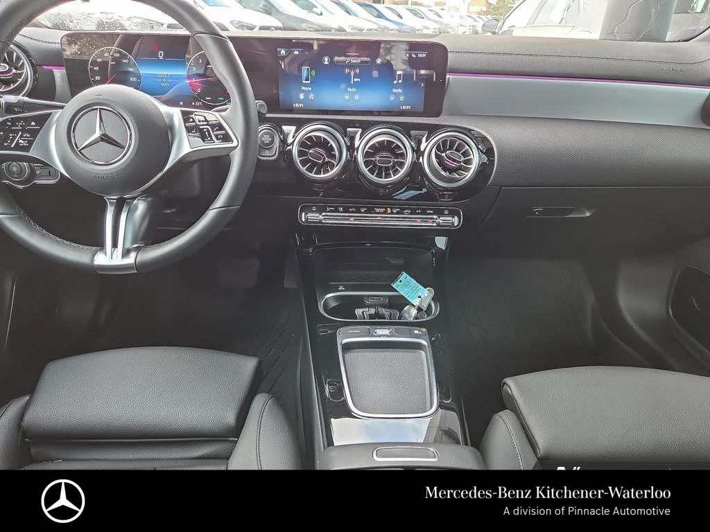Mercedes-Benz CLA 250 4MATIC * DIGITAL DASH * ПОДГРЕВ, снимка 8 - Автомобили и джипове - 54479682