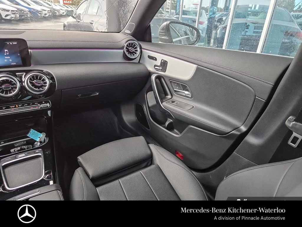 Mercedes-Benz CLA 250 4MATIC * DIGITAL DASH * ПОДГРЕВ, снимка 12 - Автомобили и джипове - 54479682