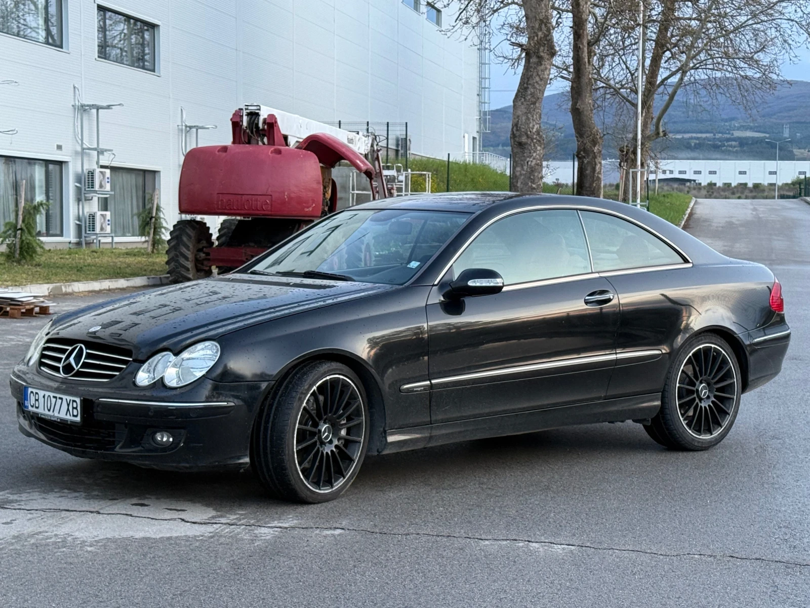Mercedes-Benz 220, снимка 2 - Автомобили и джипове - 54655144