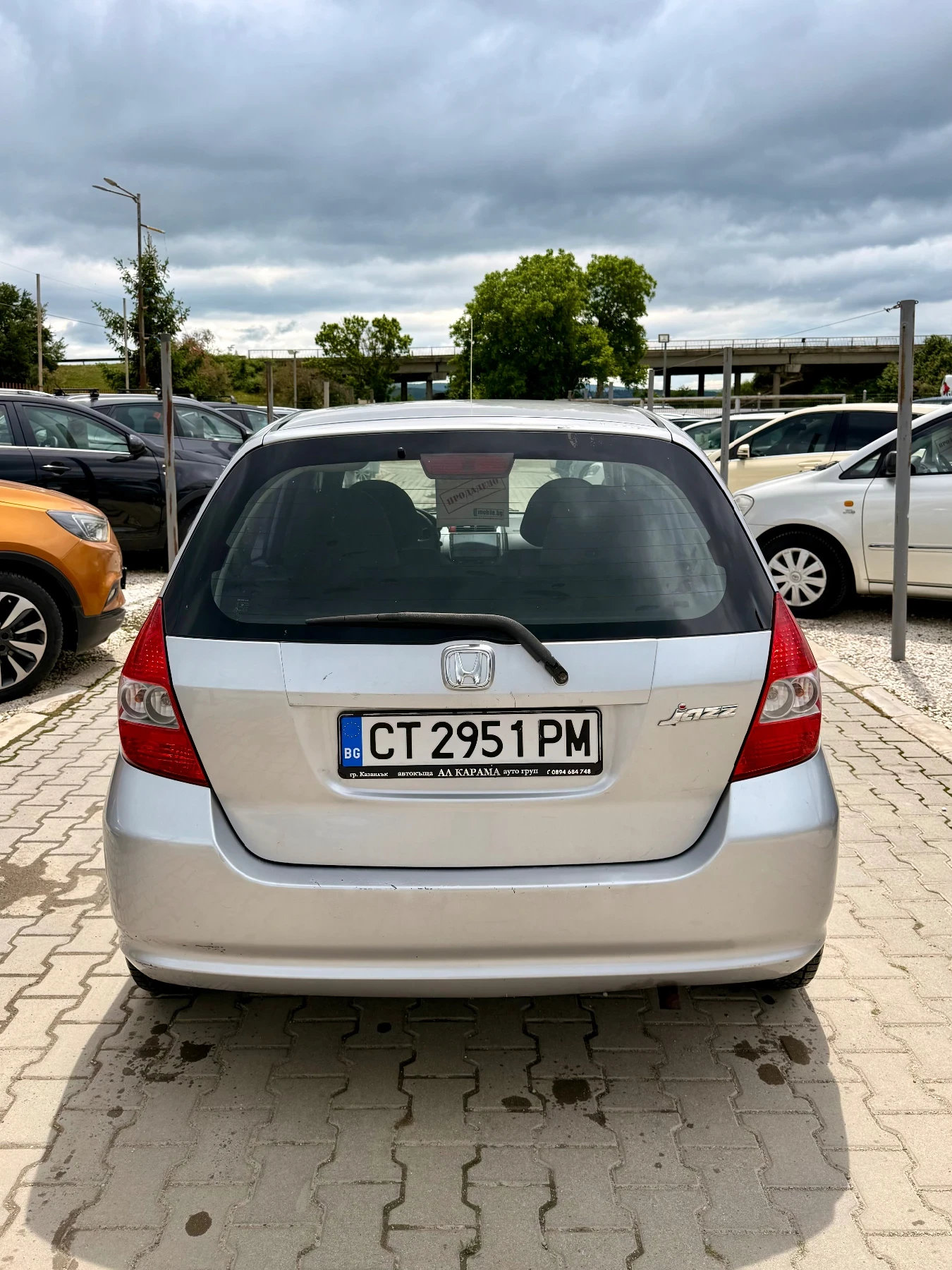 Honda Jazz Обслужена* Всичко платено* Бартер* Реална* Верига*, снимка 8 - Автомобили и джипове - 54665748