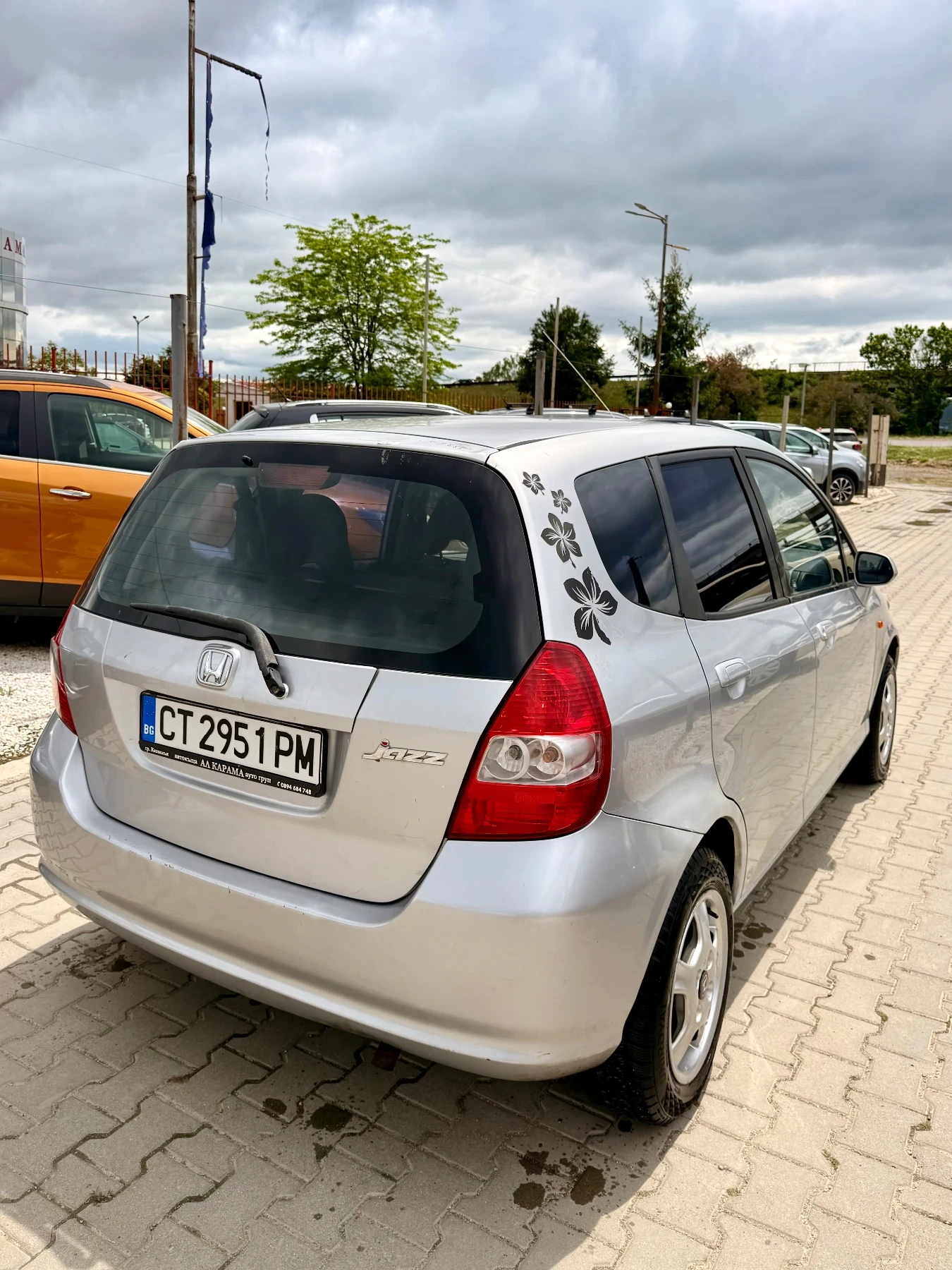 Honda Jazz Обслужена* Всичко платено* Бартер* Реална* Верига*, снимка 7 - Автомобили и джипове - 54665748