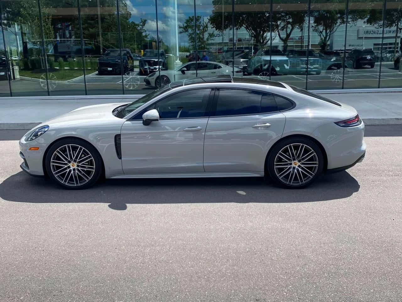 Porsche Panamera 4 AWD  CARFAX