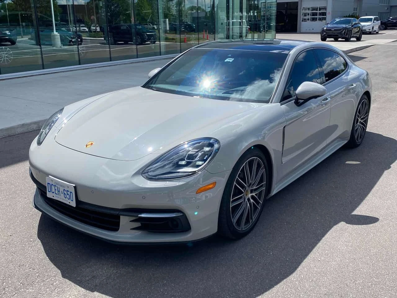 Porsche Panamera 4 AWD  CARFAX, снимка 2 - Автомобили и джипове - 55031309