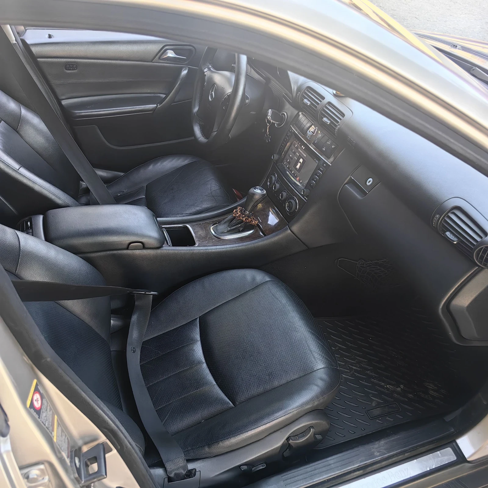 Mercedes-Benz C 220 2.2cdi, снимка 10 - Автомобили и джипове - 55103153