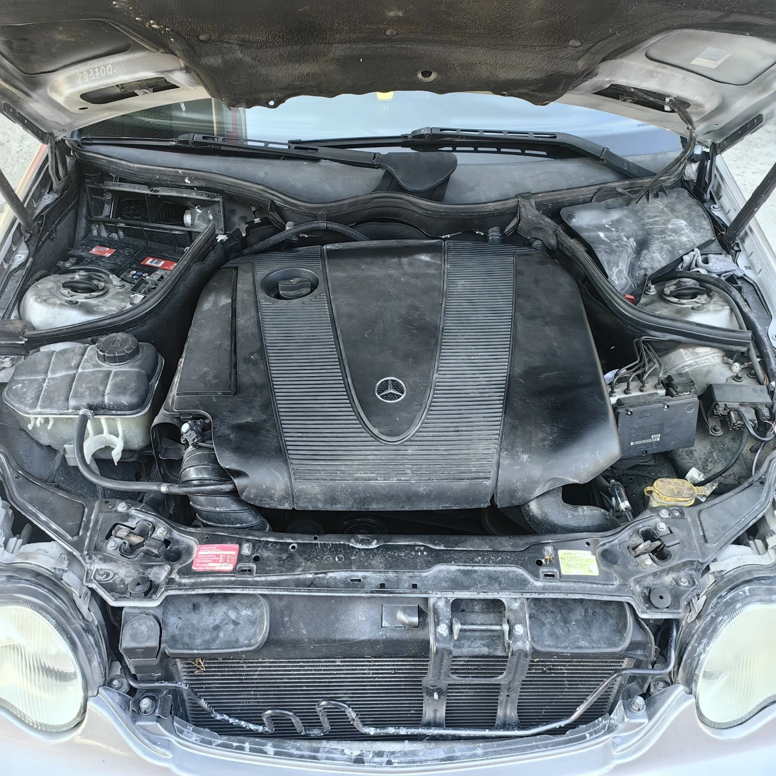 Mercedes-Benz C 220 2.2cdi, снимка 11 - Автомобили и джипове - 55103153