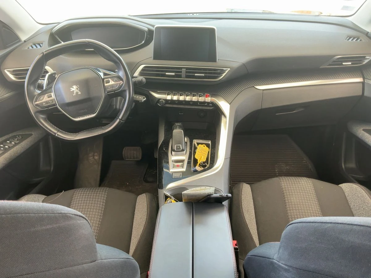 Peugeot 3008 БЕНЗИН* АВТОМАТИК* Apple* CarPlay* ОЧАКВАН* ВНОС* , снимка 7 - Автомобили и джипове - 55216611