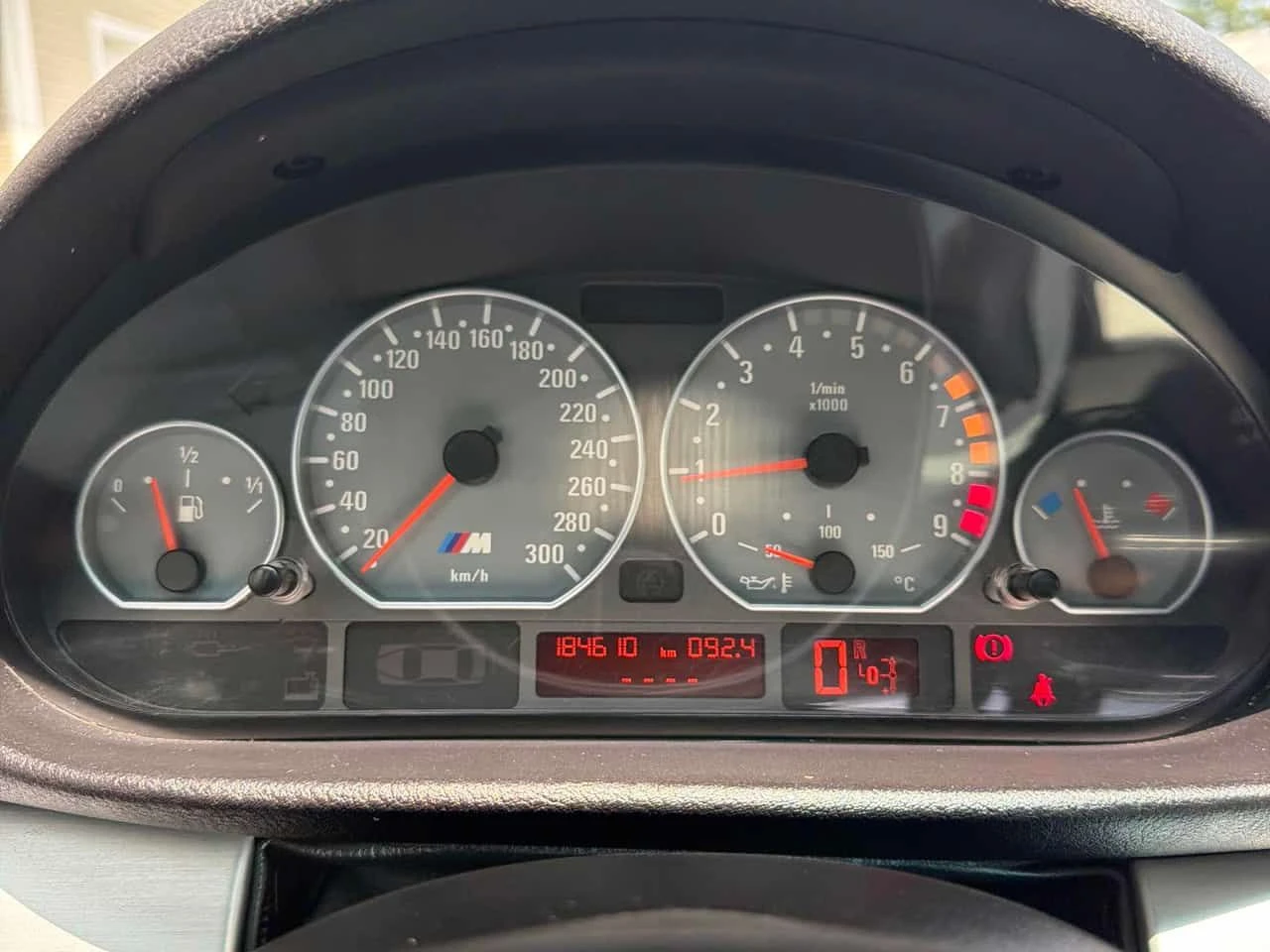 BMW M3 * АВТОКРЕДИТ БЕЗ ПЪРВОНАЧАЛНА ВНОСКА* , снимка 8 - Автомобили и джипове - 55239387