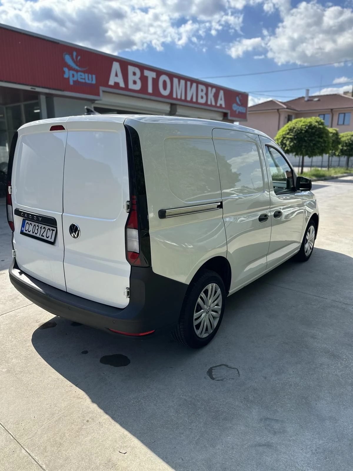 VW Caddy 2.0 TDI 102 K.C., снимка 2 - Автомобили и джипове - 55491461