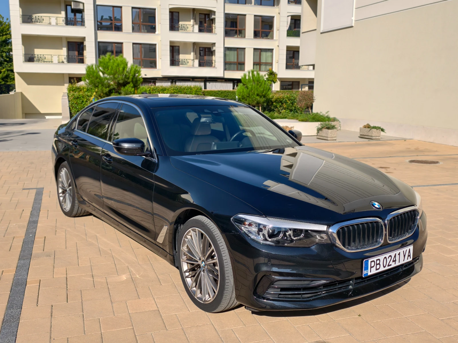 BMW 530E 530E, снимка 3 - Автомобили и джипове - 55617869