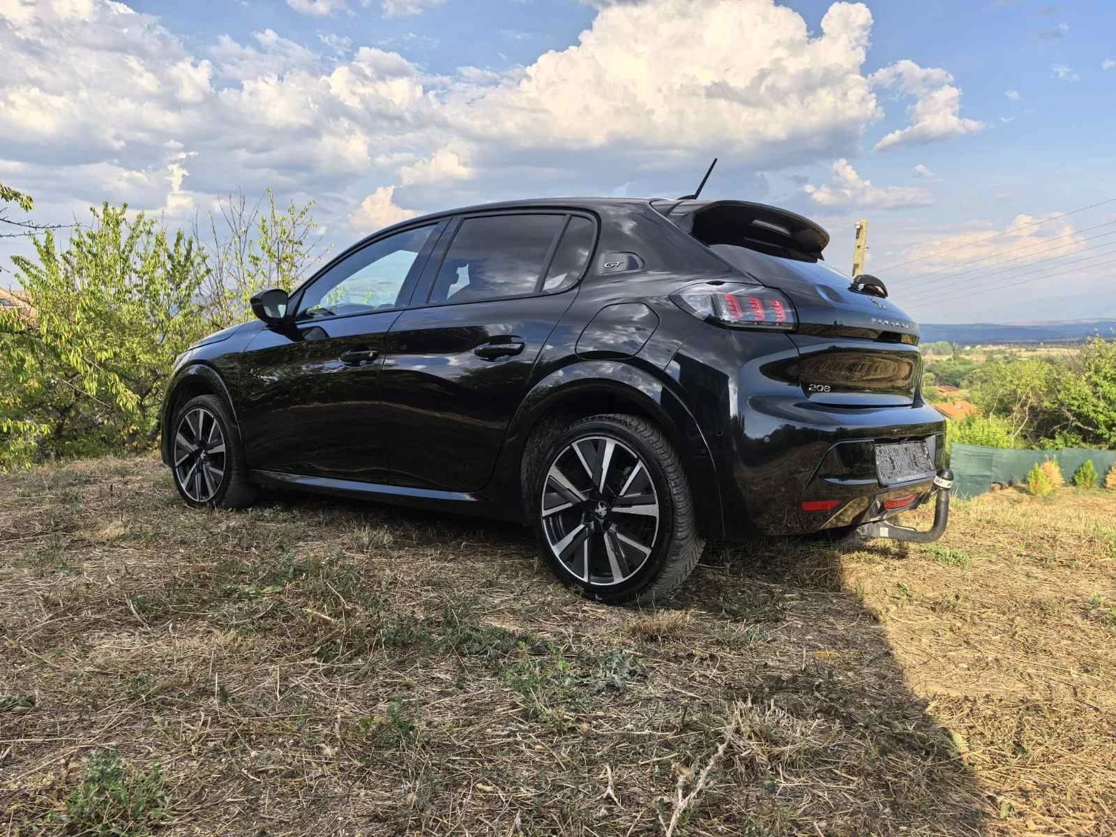 Peugeot 208 1.2 Gt, снимка 15 - Автомобили и джипове - 56035978