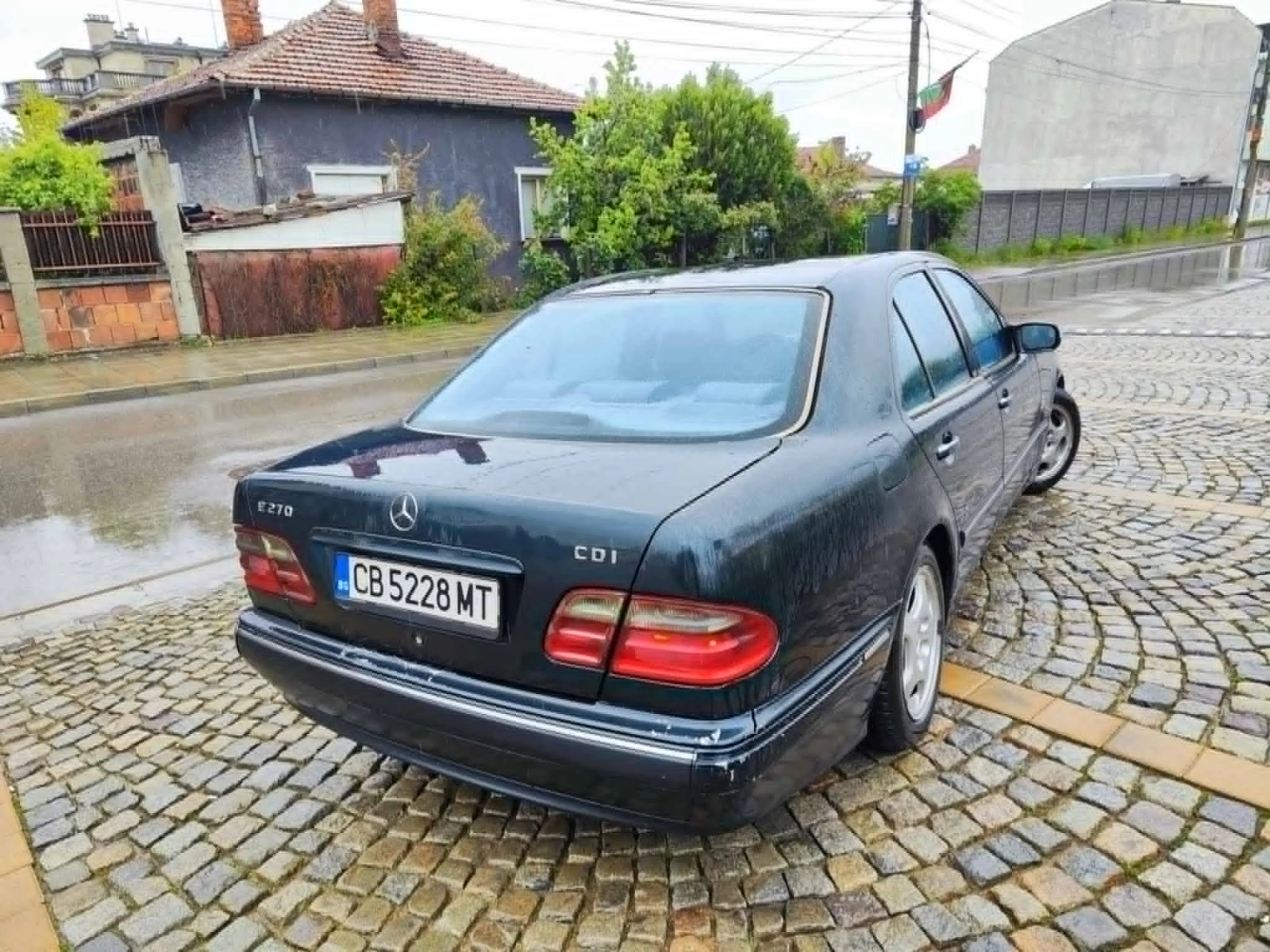 Mercedes-Benz E 270 Avantgarde, снимка 4 - Автомобили и джипове - 56316062