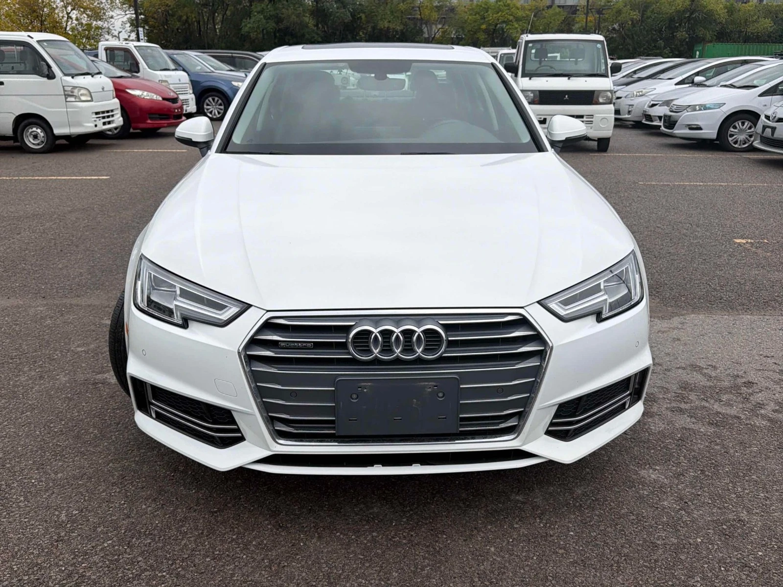 Audi A4 Progressiv * АвтоКредит * (ЦЕНА ДО БГ), снимка 5 - Автомобили и джипове - 56329380