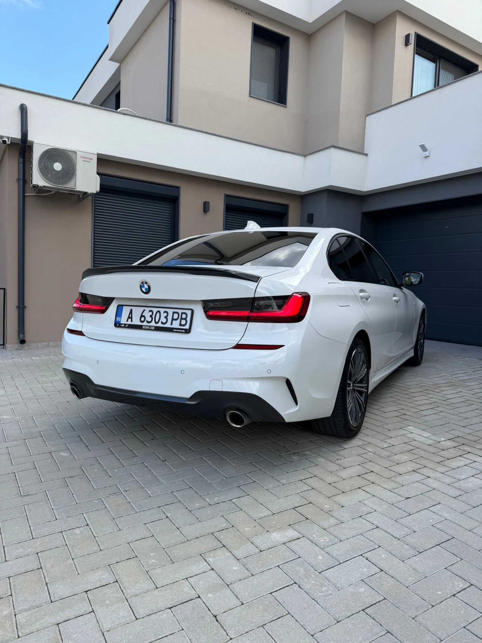 BMW 318, снимка 12 - Автомобили и джипове - 56360457
