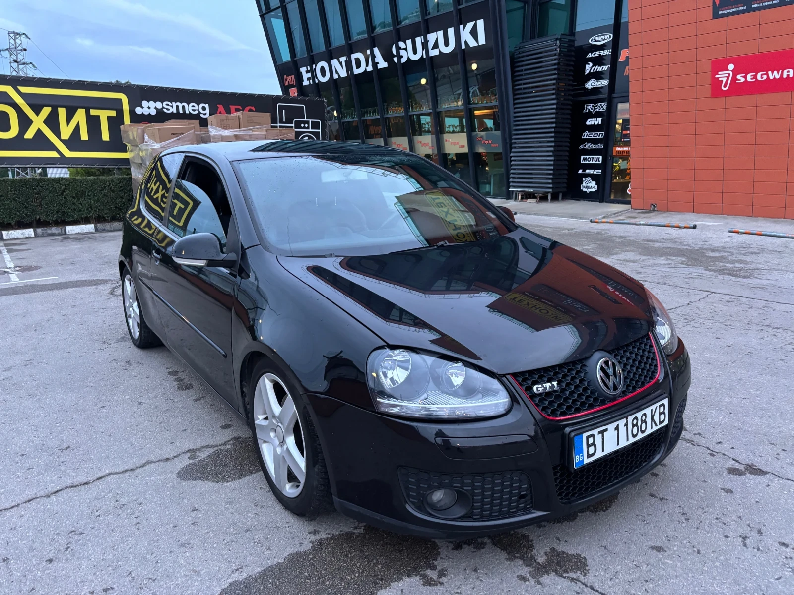 VW Golf 1.9, снимка 5 - Автомобили и джипове - 56511161