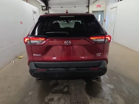 Toyota Rav4 XLE LANE ASSIST| ПОДГРЕВИ| ПАНОРАМА| 2 КЛЮЧА| , снимка 3