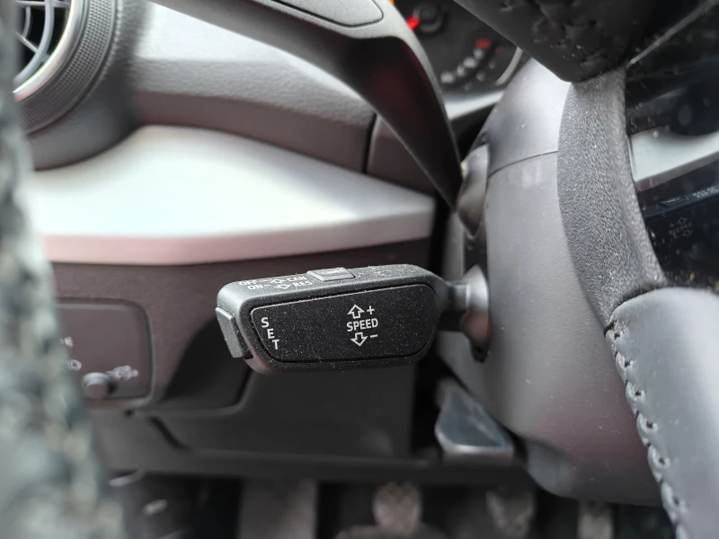 Audi Q2 1.6tdi 116ps, снимка 12 - Автомобили и джипове - 52285859