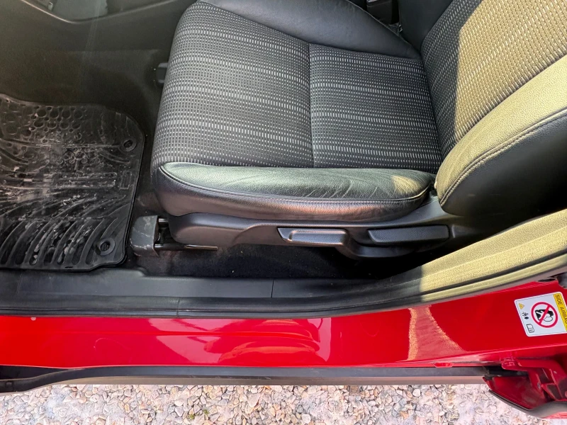 Honda Hr-v, снимка 14 - Автомобили и джипове - 53152328