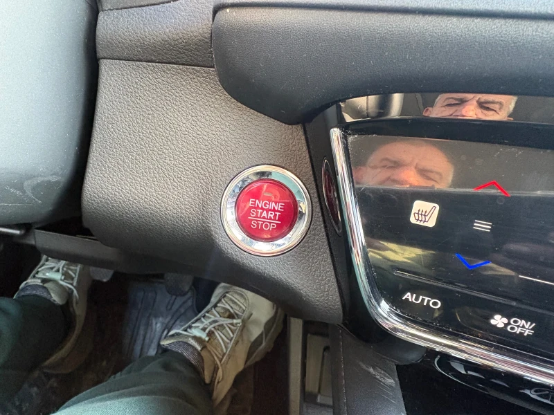 Honda Hr-v, снимка 13 - Автомобили и джипове - 53152328