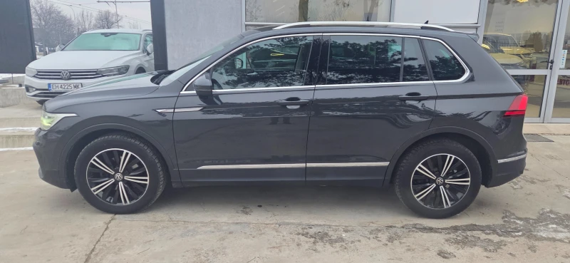 VW Tiguan 2.0 TDI 7 DSG LED, снимка 7 - Автомобили и джипове - 53174911