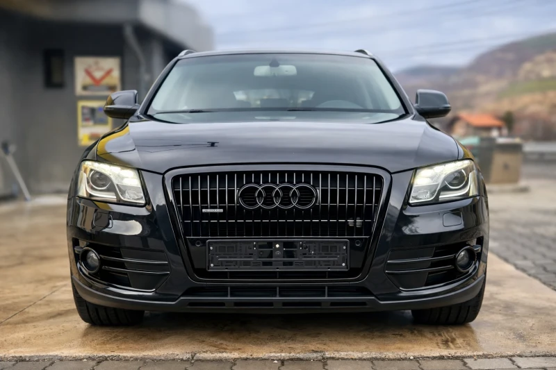 Audi Q5 3.0TDI* Quattro* NAVI* B&O* TV* PANORAMA* ITALIA* , снимка 2 - Автомобили и джипове - 53264187
