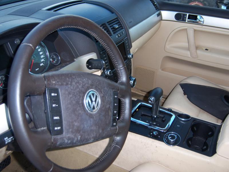 VW Touareg 3.0TDI, снимка 5 - Автомобили и джипове - 31863980