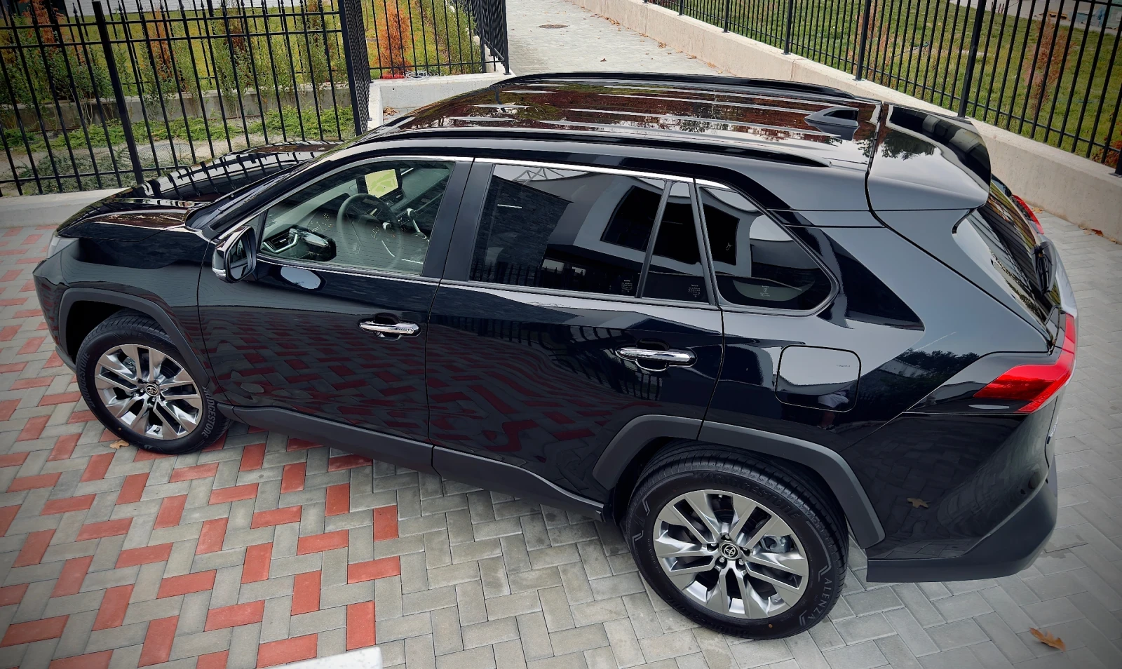 Toyota Rav4 ЧИСТО НОВ / Поръчков / 10 г гаранция / Перла - изображение 5