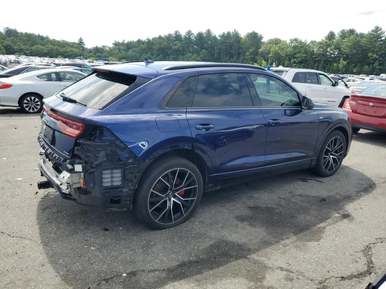 Audi Q8 PREMIUM PLUS S-LINE* MATRIX* DSITONIC* KEYLESS - изображение 4